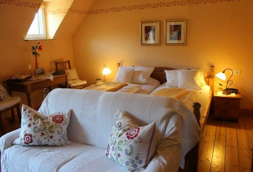 ホテル Winzerhof Gietzen