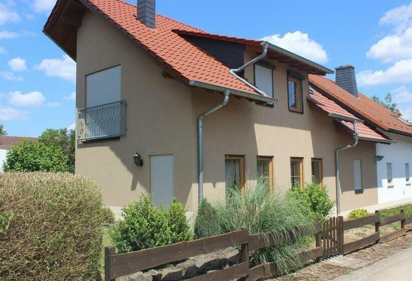 ペンション Gästehaus Borniger