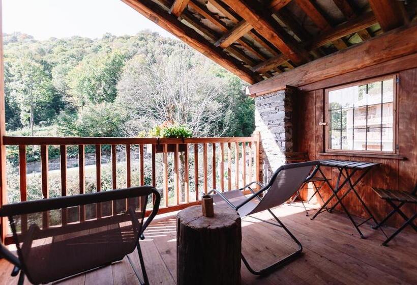 Пансион L Escola E Lou Mulin