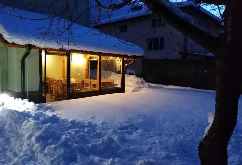 פנסיון Simada Green Guest House