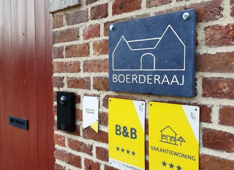 تختخواب و صبحانه Boerderaaj