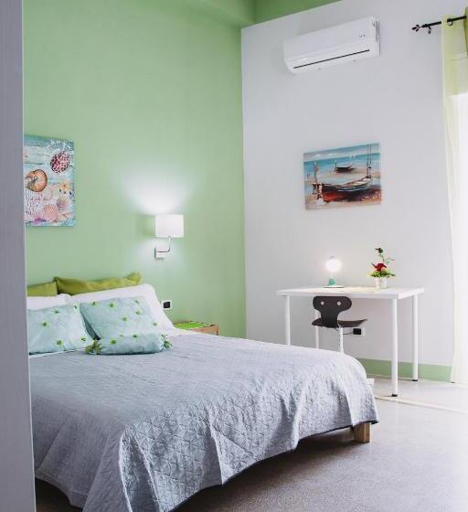 تختخواب و صبحانه Magico Sole