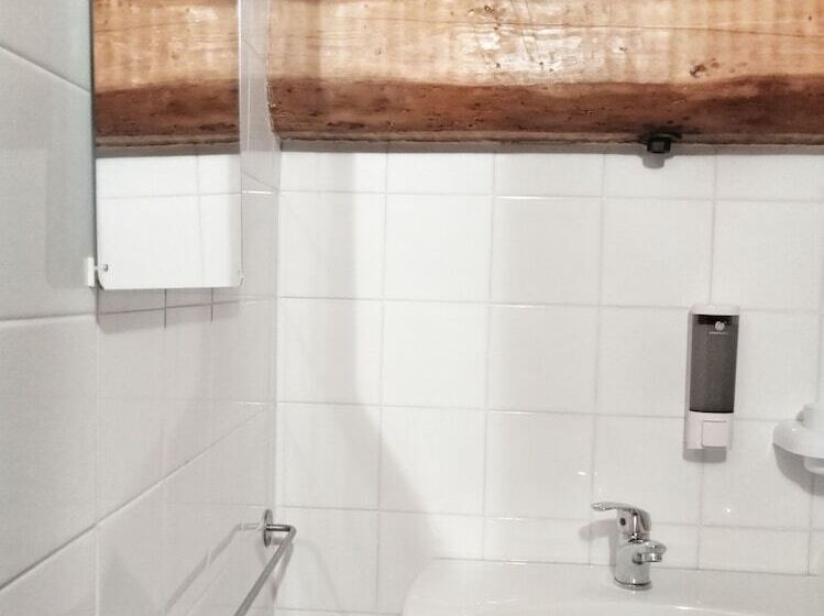 مبيت وإفطار Villa Belvedere Langhe