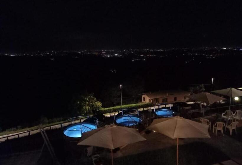 مبيت وإفطار Villa Belvedere Langhe