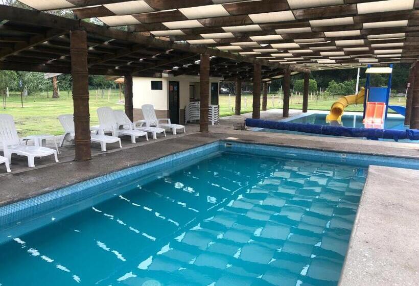 فندق Posada Campestre Tasquillo