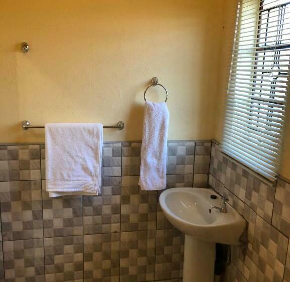 膳宿费 Maite Villa Lodge