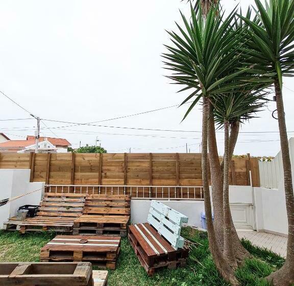 هاستل Cloud To Chill Surfhouse Baleal