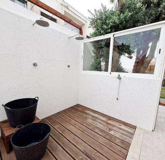 هاستل Cloud To Chill Surfhouse Baleal