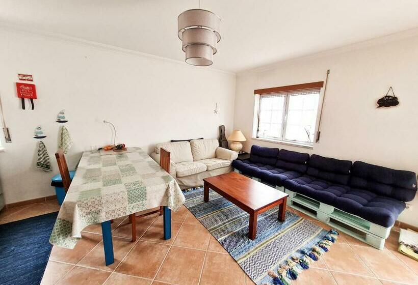 هاستل Cloud To Chill Surfhouse Baleal