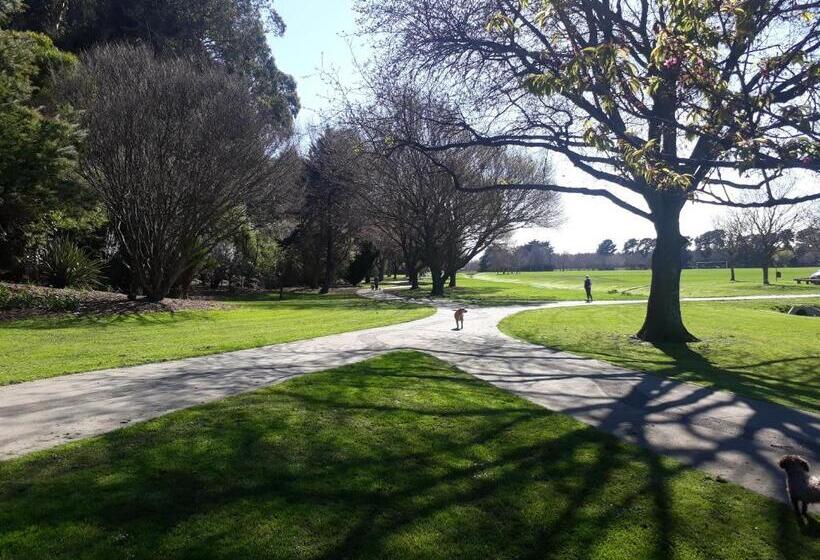 צימר Hidden Gem In Oaklands