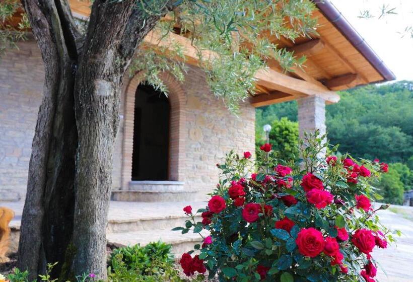 בית מלון כפרי Agriturismo La Tana