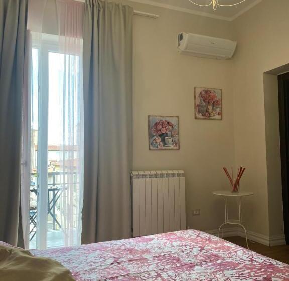 پانسیون Affittacamere Via Roma 12