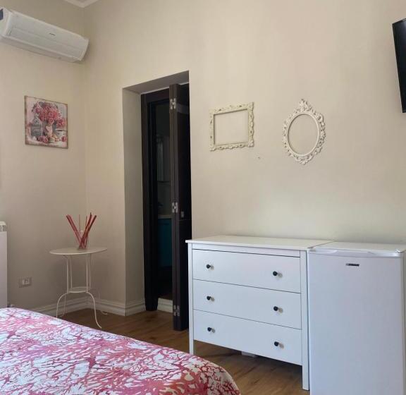 پانسیون Affittacamere Via Roma 12