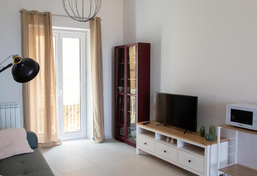 پانسیون Guest House Nonnolorè