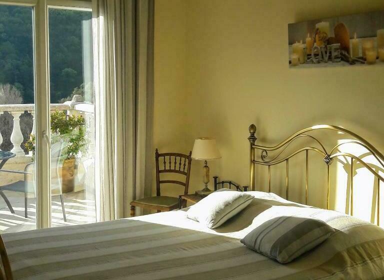 بنسيون La Grimaudière