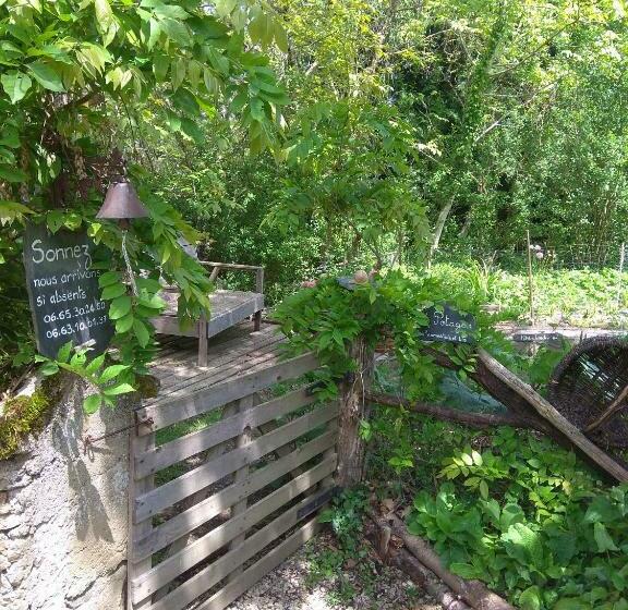 مبيت وإفطار La Ferme Les Mamours