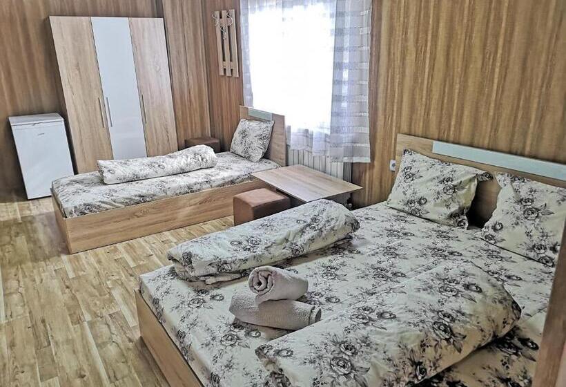 פנסיון Bali Petrich