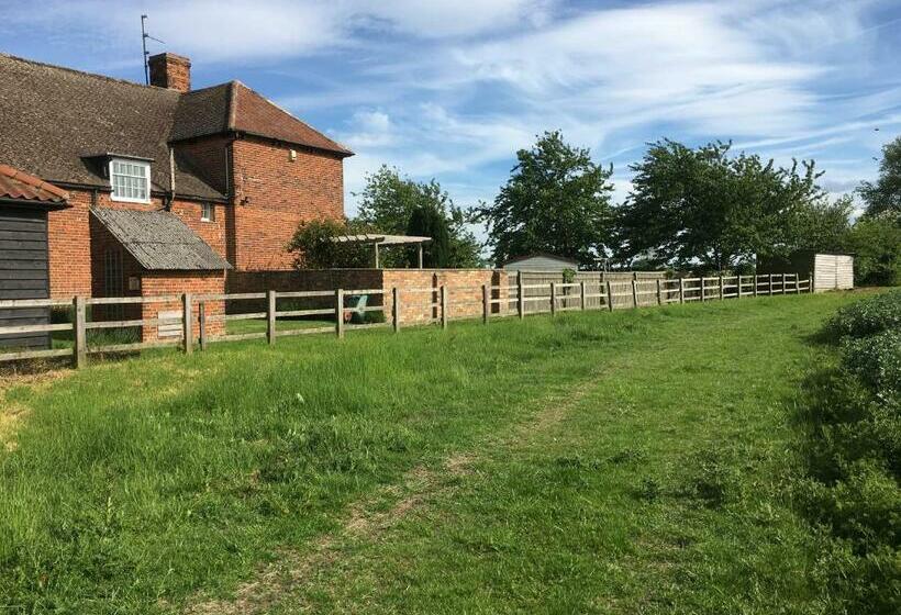 بنسيون The Stables Kings Ripton