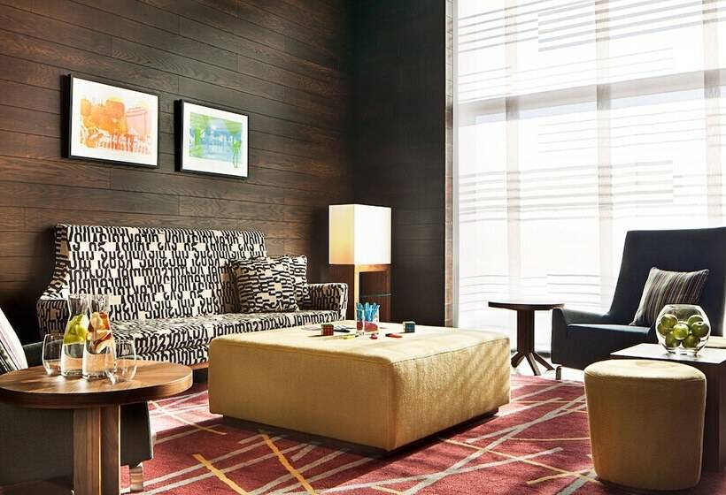 هتل Aloft London Excel