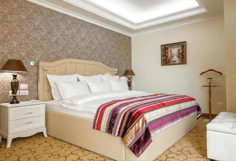 فندق Avalon