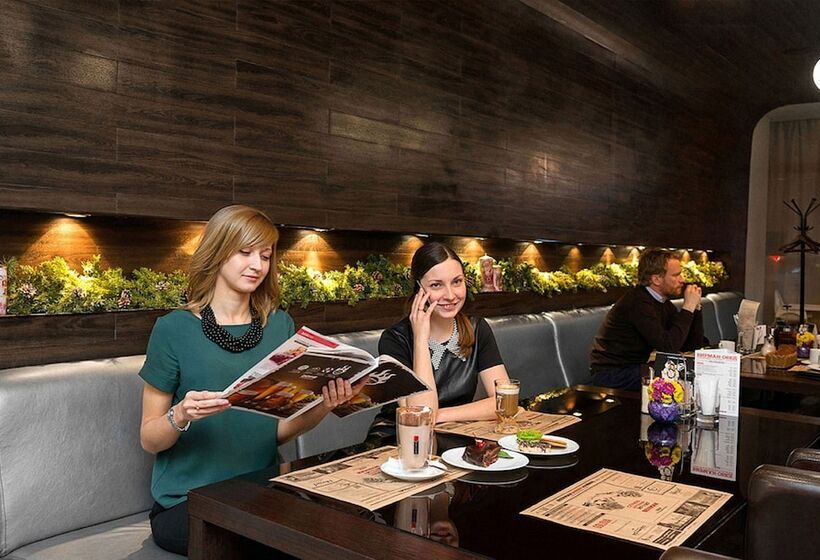 호텔 Marins Park Novosibirsk