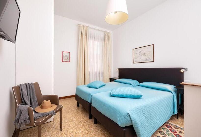 Residence Ca  Foscolo