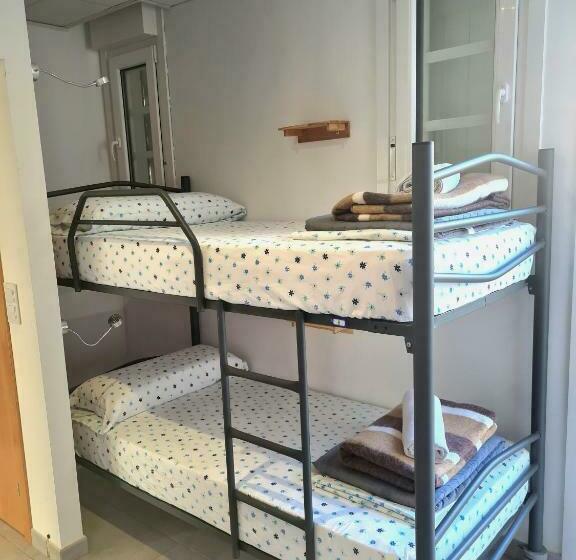 Albergue O Marco Hostel