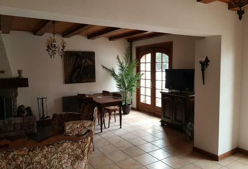 مبيت وإفطار Bed En Breakfast Le Chateau