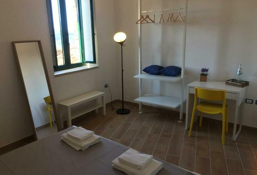 ベッドアンドブレックファースト La Torretta Di Alessia