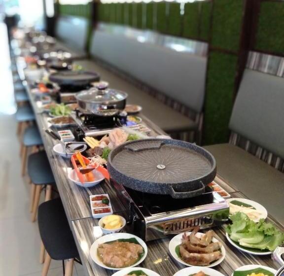 تختخواب و صبحانه Richard S Home