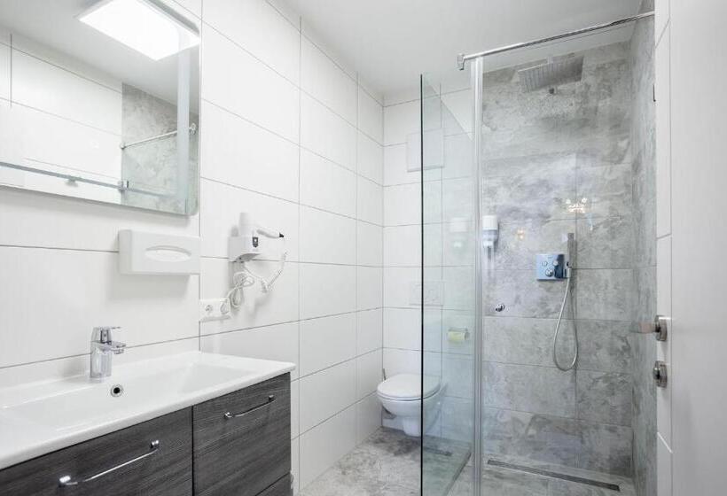 پانسیون Casa Plus