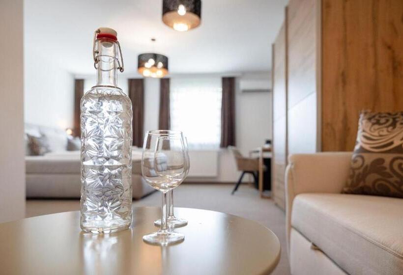 پانسیون Casa Plus