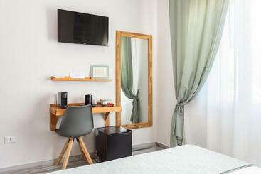 پانسیون Vittoria Rooms