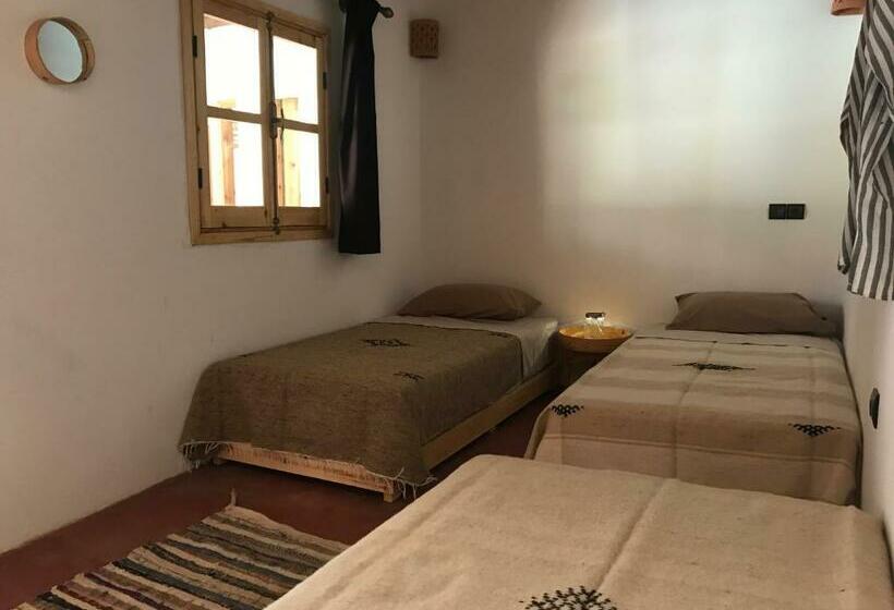 مبيت وإفطار Amlougui House