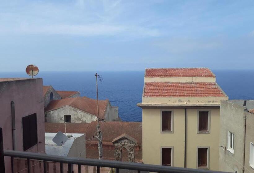 تختخواب و صبحانه L Antico Faro