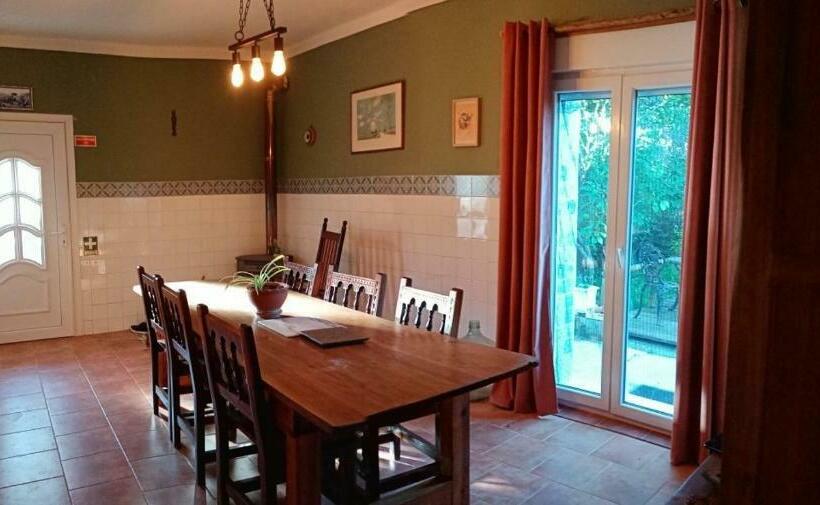 צימר Quinta Dos Church