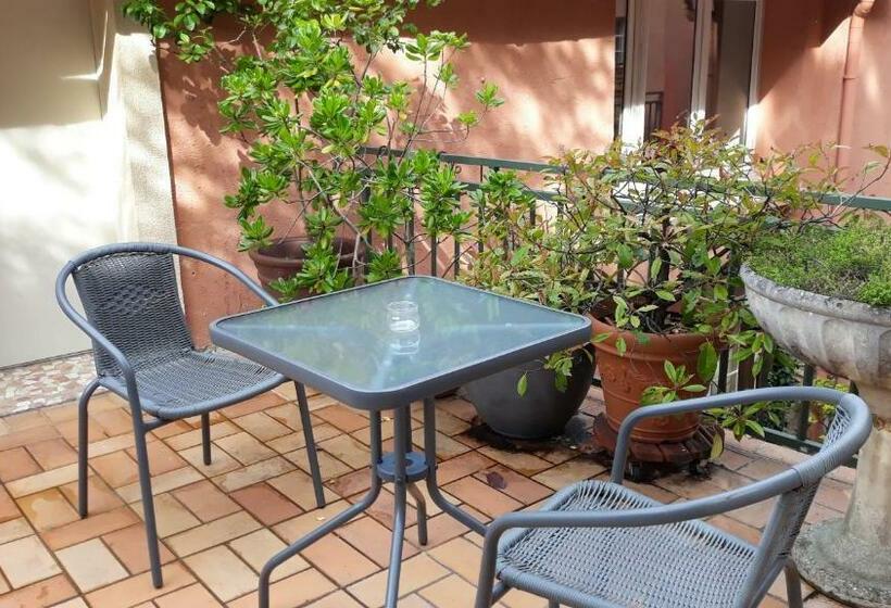 ペンション La Maison Rose: Lieu Atypique