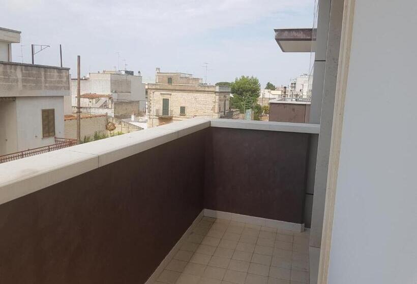פנסיון La Casa Di Mariagrazia Rooms Con Cucina Condivisa E Terrazza