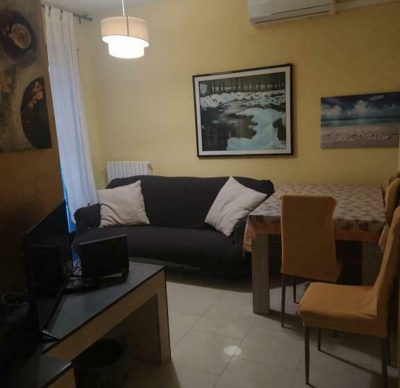 פנסיון La Casa Di Mariagrazia Rooms Con Cucina Condivisa E Terrazza