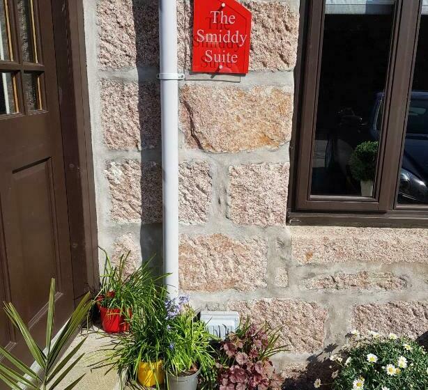 펜션 The Smiddy Suite