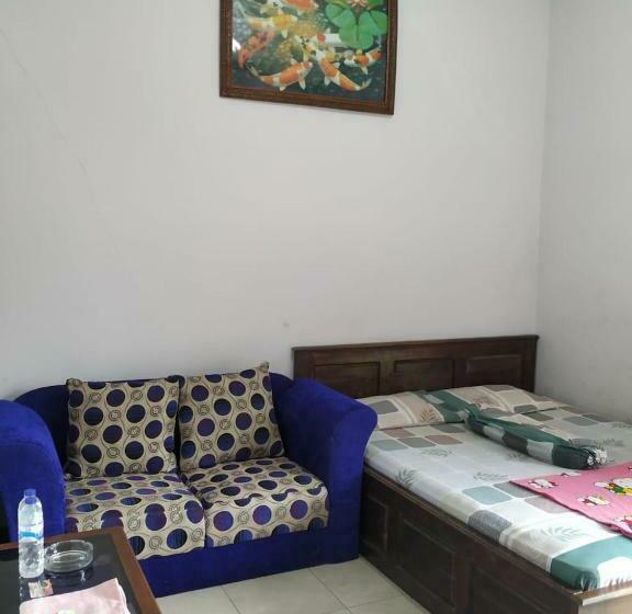ユースホステル Ngebel Indah