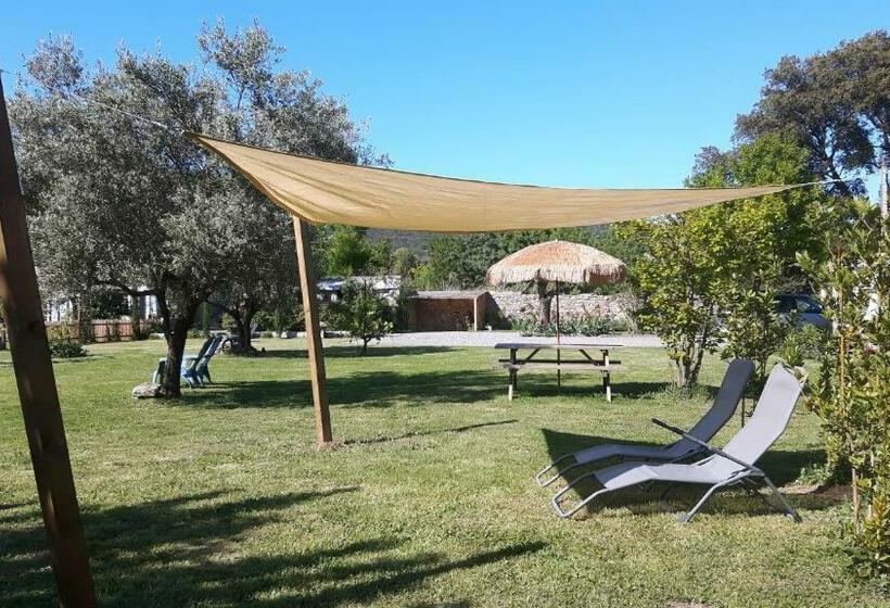 مبيت وإفطار Chambres D Hôtes Des Gens Heureux