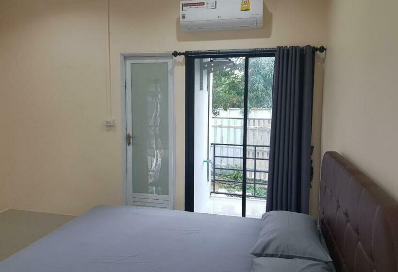 هاستل Room62