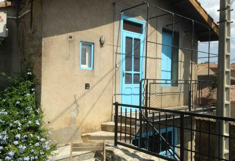 Bed and Breakfast Chambre Du Charron