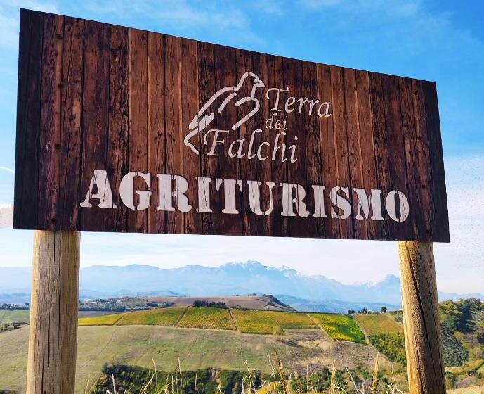 호텔 Agriturismo Terra Dei Falchi