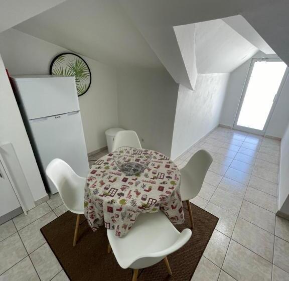 פנסיון Guest House Towercc