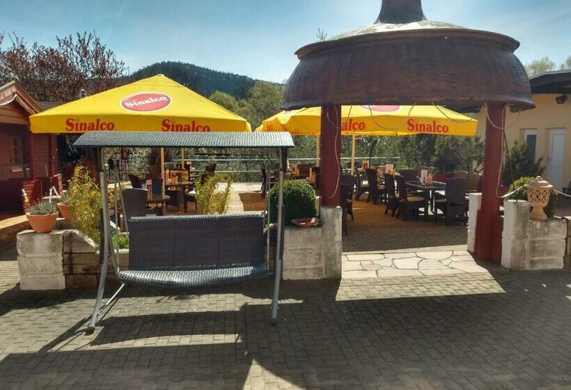הוסטל Gasthaus Goa