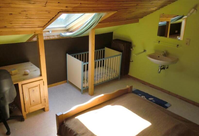 مبيت وإفطار Chambres D Hôtes Des Ardennes