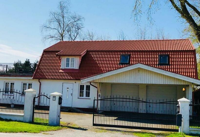 تختخواب و صبحانه Gästhus La Casa