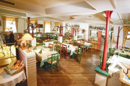ホテル Rasthaus Zum Dokl